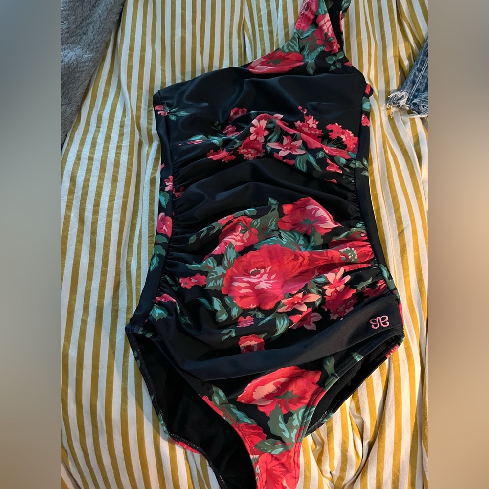 Albion fit swimsuit